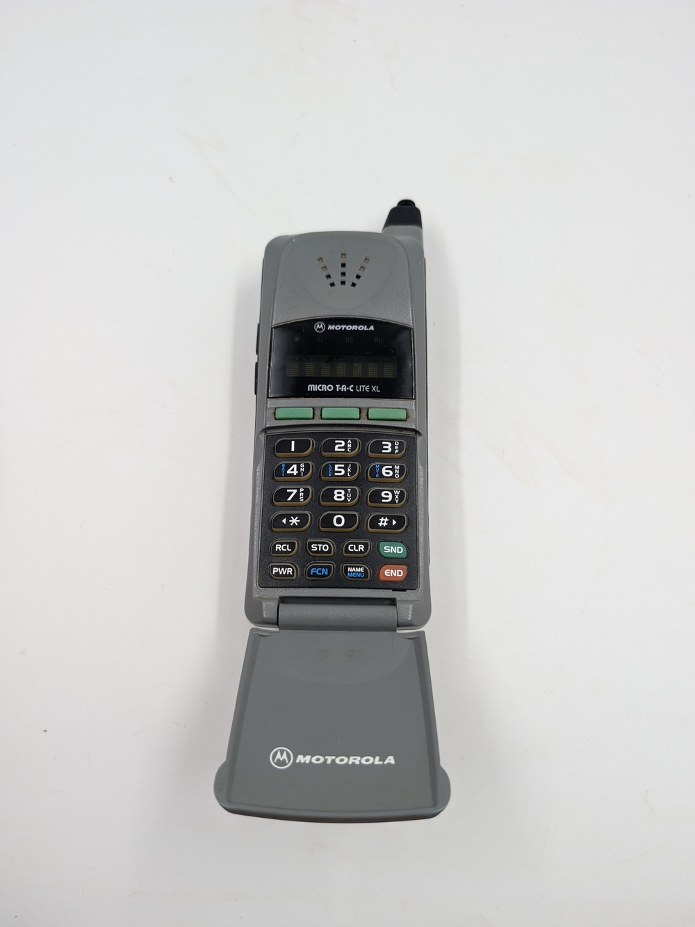 Vintage Motorola Micro TAC Lite XL Cellular Phone